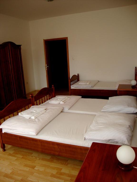 Penzion Aviatik Čáslav Zimmer foto