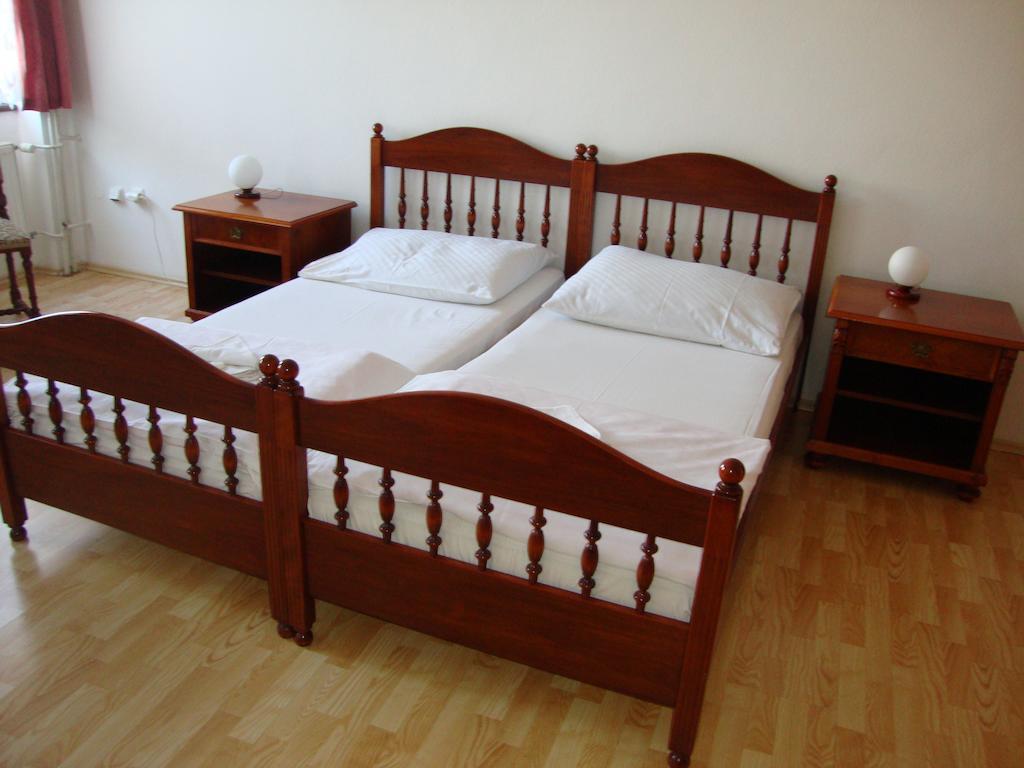 Penzion Aviatik Čáslav Zimmer foto